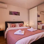 Hébergement de vacances Baki